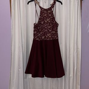 Worn for 3 homecomings amazing dress and super pretty I’m now out of School